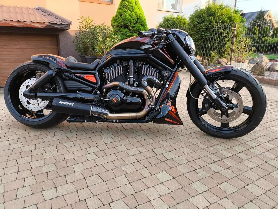 Harley-Davidson V-Rod Muscle Harleya-Davidsona V-Rod Muscle Custom, szerokie koło