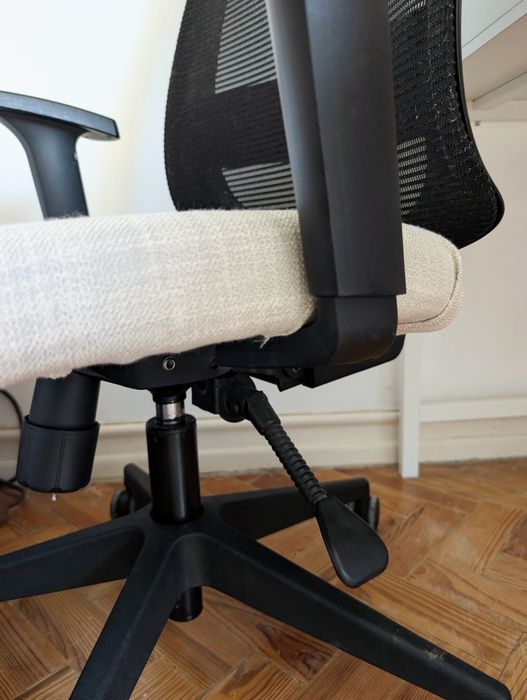 Conjunto: Secretária IKEA ALEX + Cadeira de Escritório ACTIVE