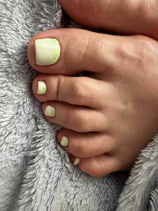 manicure , pedicure hybrydowy, tytanowy
