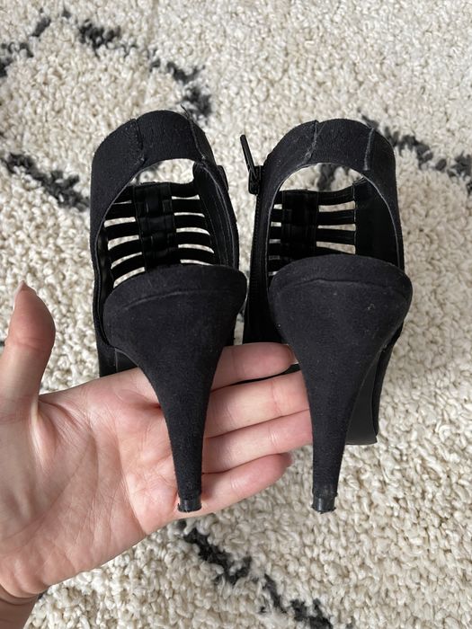 Buty szpilki sandałki Garaceland 36 czarne rzymianki paski Deichmann