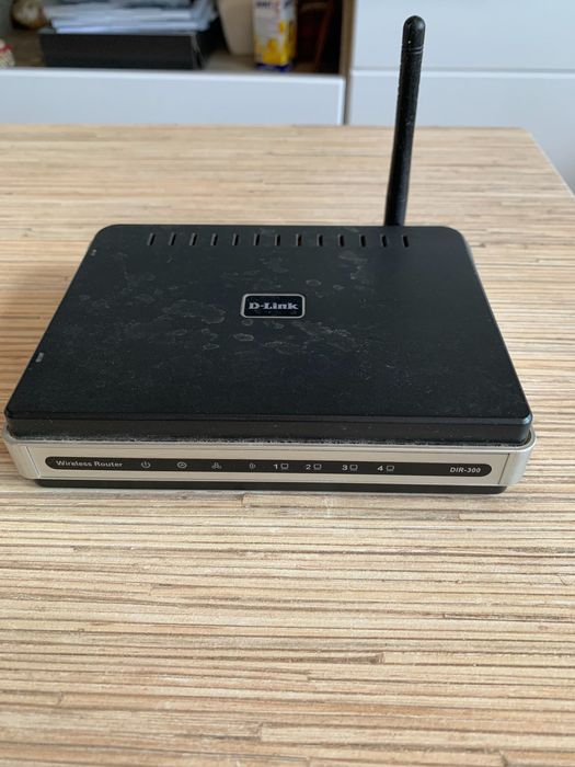 Router D-Link model DIR-300 używany