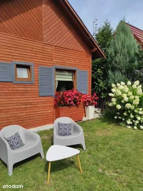 Domek letniskowy z prywatnym zejściem do jeziora