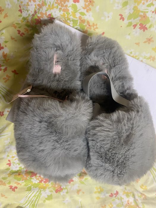 Тапочки на підошві хутряні