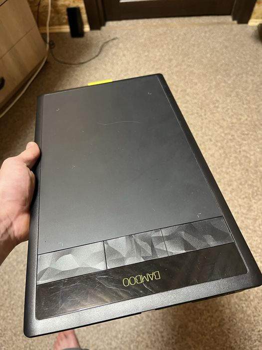 графічний планшет bamboo-cth670