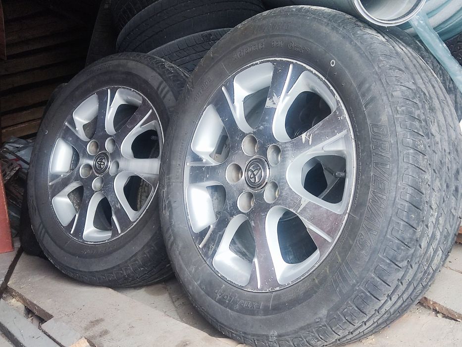 16r Toyota Диски оригінальні тойота на літній резині 215/60 16 16р