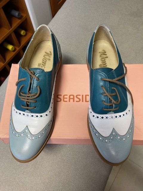 Par de sapatos de senhora da Seaside