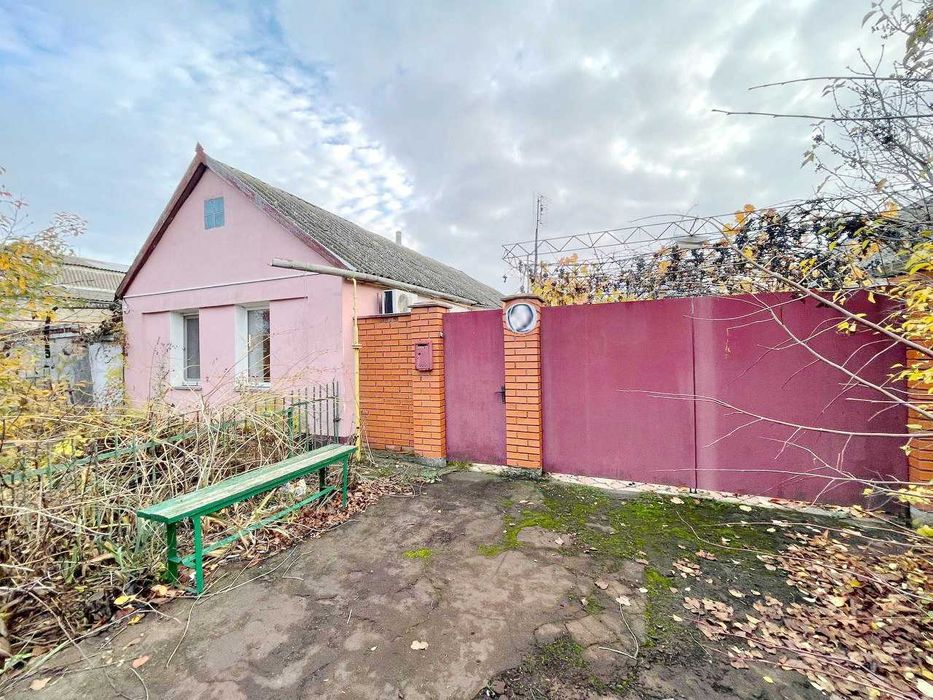 Продаж будинку з усіма зручностями в Корабельному районі.