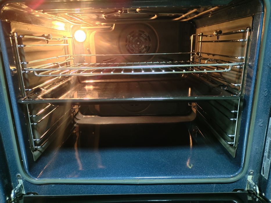 Духовка під вмонтування Samsung. . Духовка під забудову, з Європи