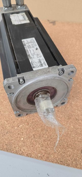 Servo Motor Industrial 142V2E300BACAA165240