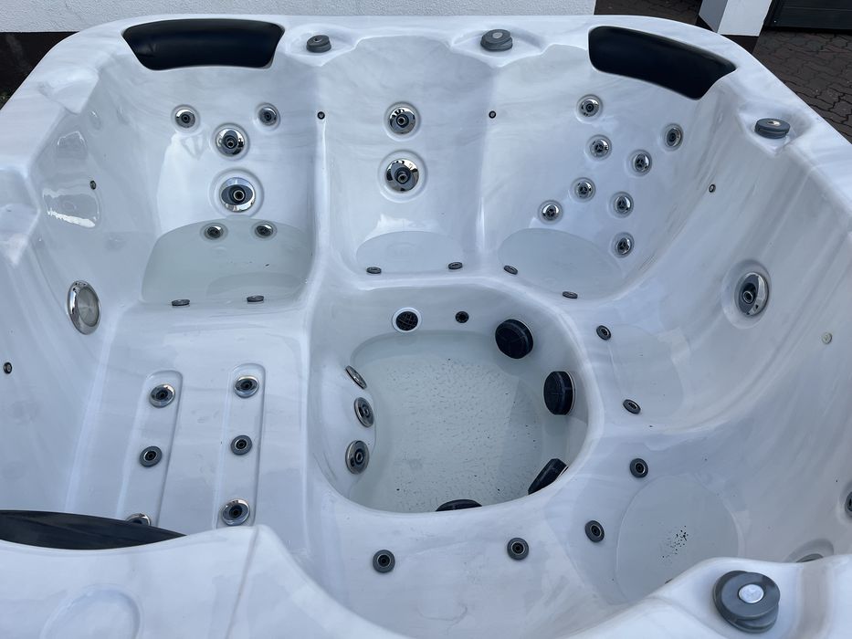 Jacuzzi ogrodowe Balboa 2 lezanki