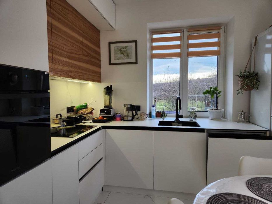 продаж елітно будинку в селі Ганусівка