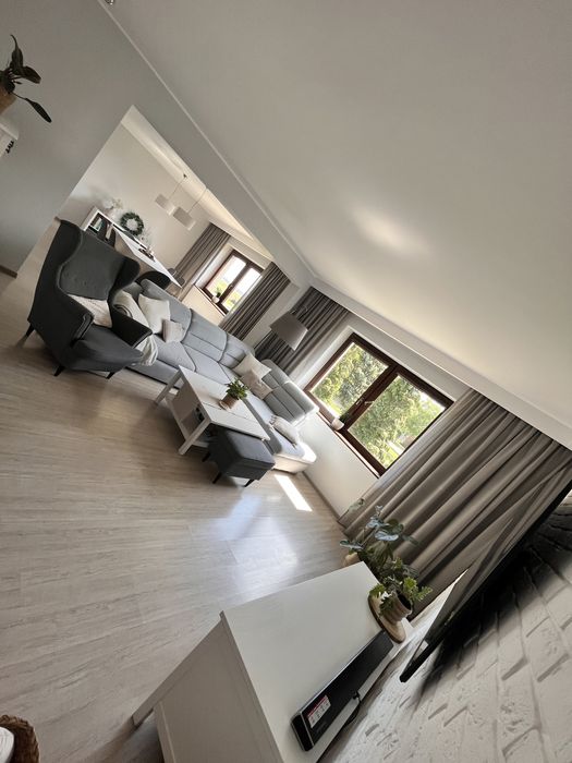 Siedlisko z domem gotowym do zamieszkania, grunt rolny