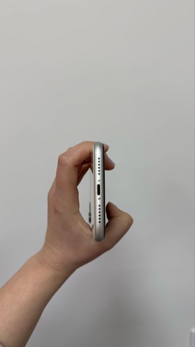 Iphone 11 white 128 gb