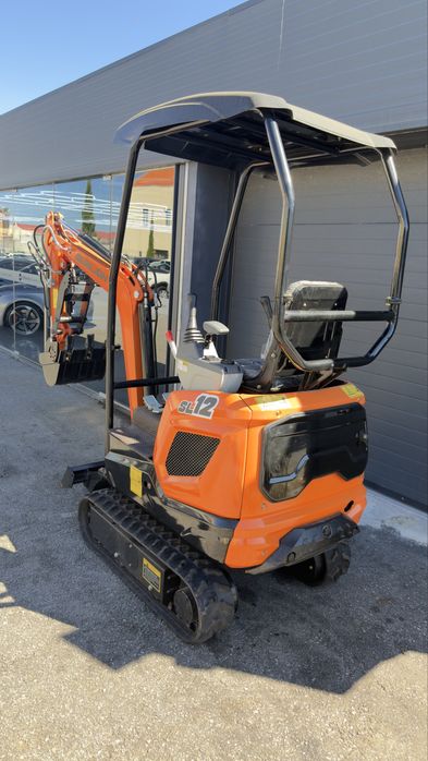Mini giratória 1,2T com motor kubota nova