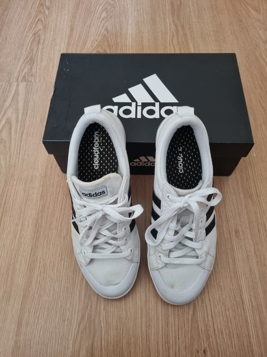 Ténis Adidas Bravanda (Brancos)