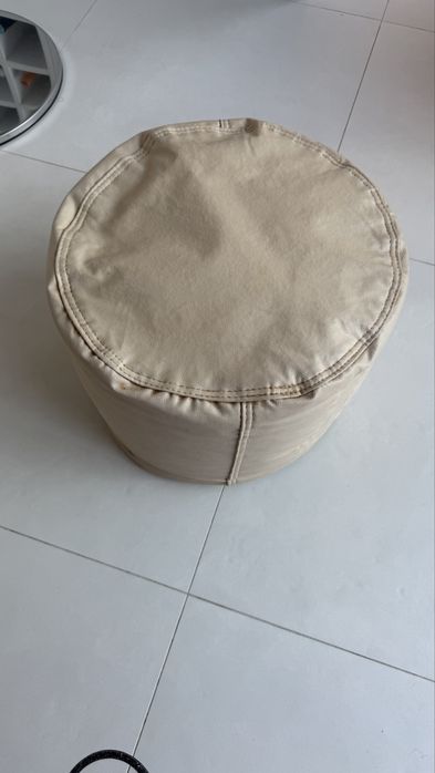 Puff/pufe/pouf pequeno/médio em pele sintética
