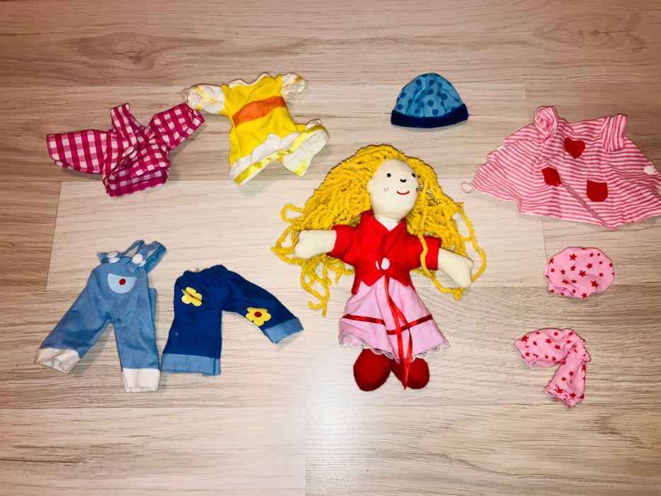 Szmaciana lalka Goki