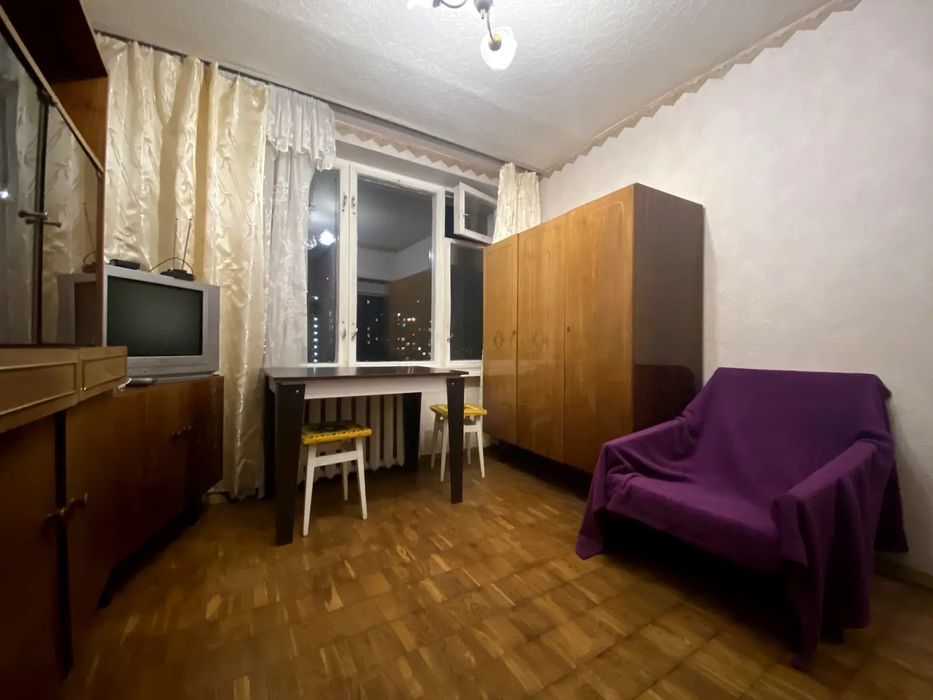 М. Дорогожичі, Іллєнка 89, 1 кімнатна біля метро