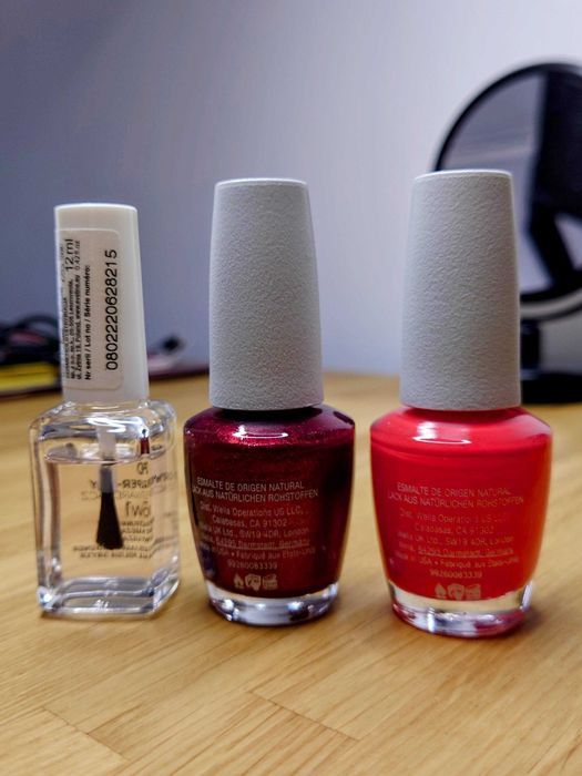 Zestaw 3 lakierów do paznokci (2x OPI Nature Strong, 1x Eveline)