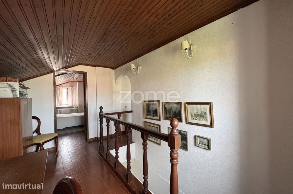 Moradia com logradouro, área total de 520m2 nas Raposeiras/Sintra