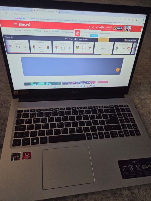 Acer aspire 3-ryzen 7/512 ssd/8ram/ecrã  full hd/2gb gráfica