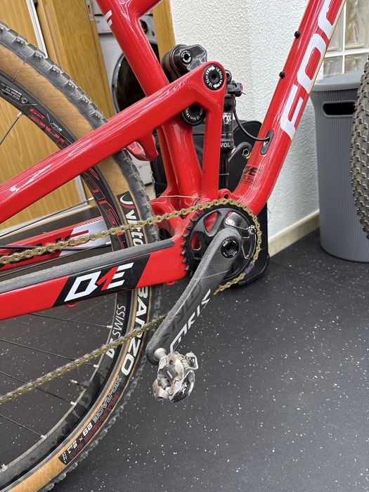 Bicicleta btt Focus Carbono Roda 29