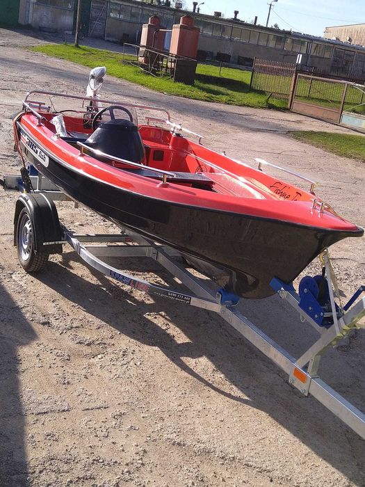 Łódka łódź wiosłowa wędkarska motorowa 385 -- 2022