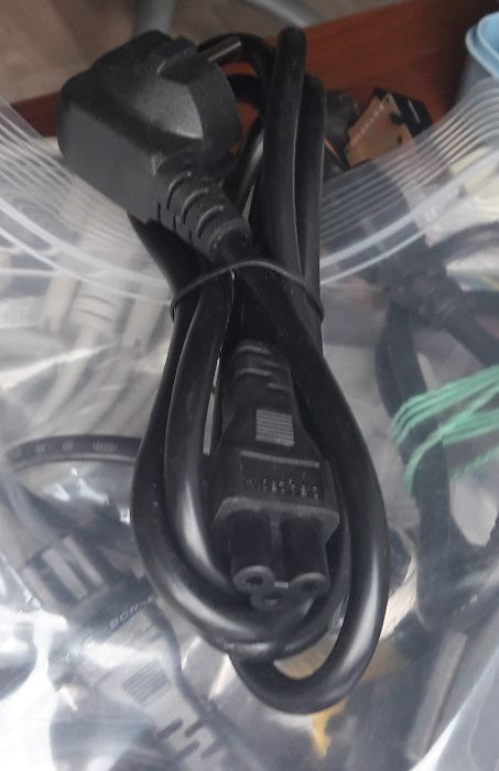 Kable PC taśmy: sieciowe, przedł., VGA, DVI, RS232 Sub-D9 RJ45