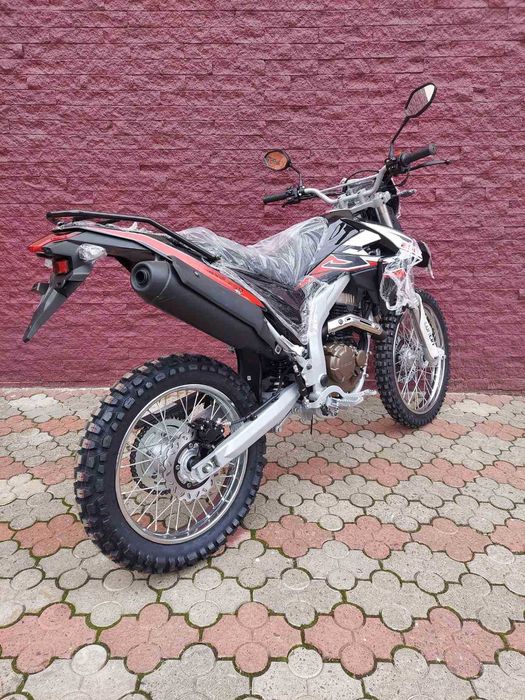 Мотоцикл LONCIN SX2 LX250GY-3K