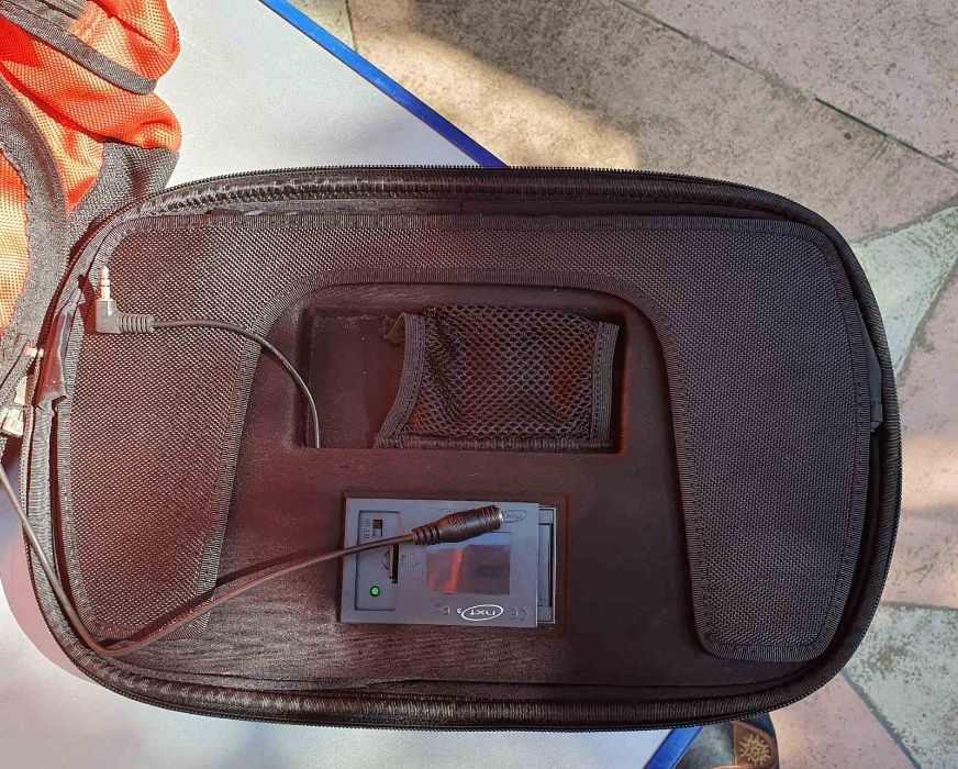 Стерео рюкзак с динамиками NXT Sharper Image Backpack Speaker System