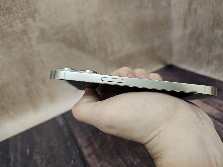 Смартфон Apple iPhone 14 Pro 128Gb Silver 79% з гарантією