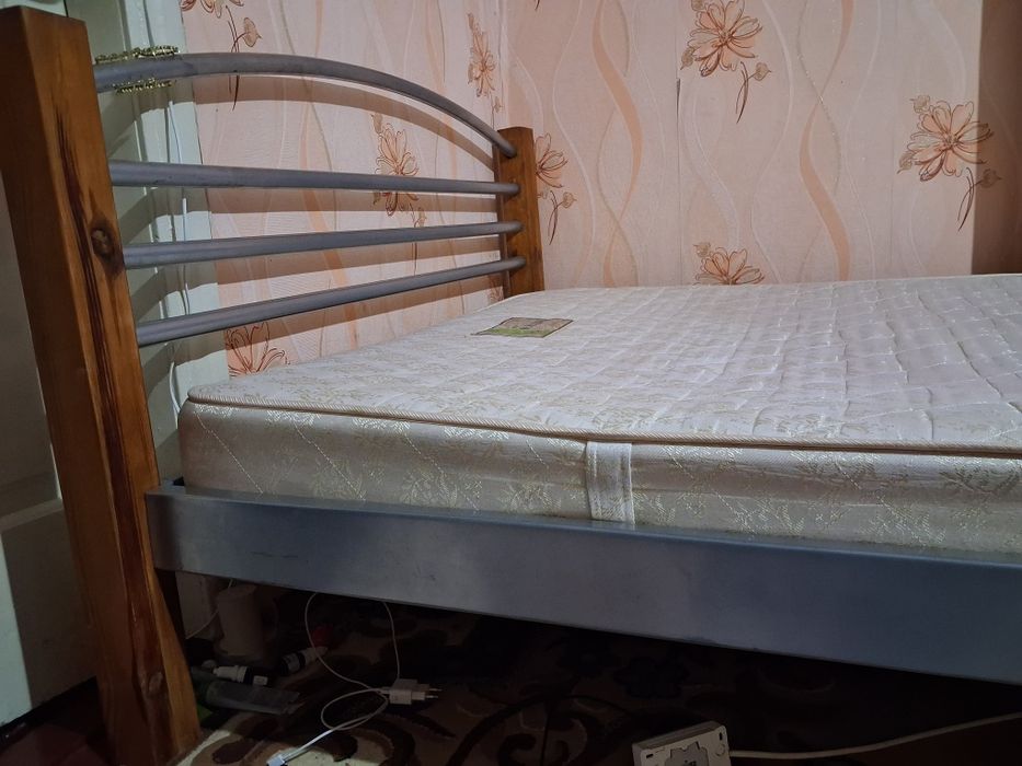Продам ліжко 2-спальне