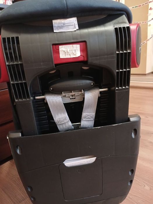 Продам автокрісло Britax Romer King 2