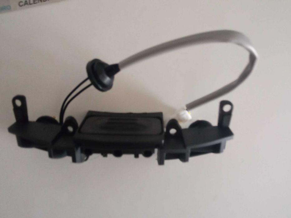 Botão porta bagageira nissan micra 2002 a 2010