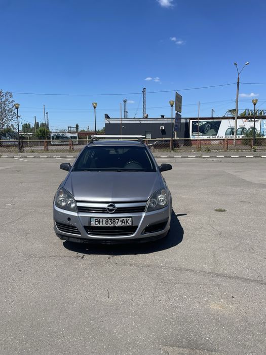 Опель Астра 1.6 .