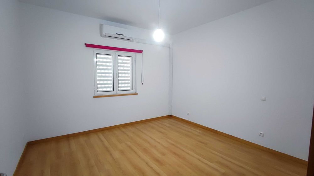 ARRENDA-SE APARTAMENTO T3 | Centro de Oliveira do Hospital