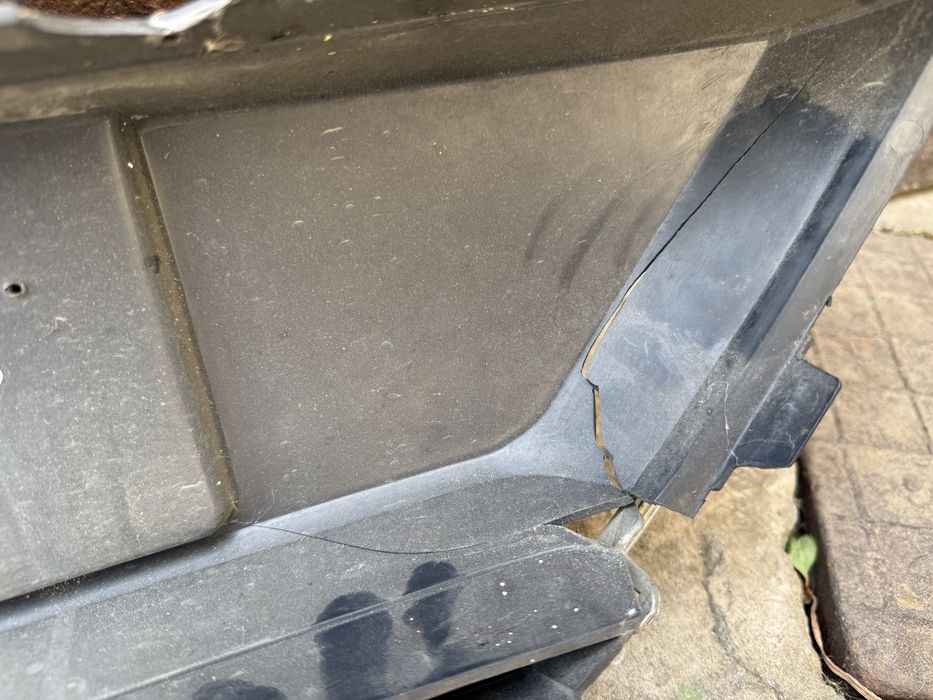 Решётка Ford Fiesta 09-13