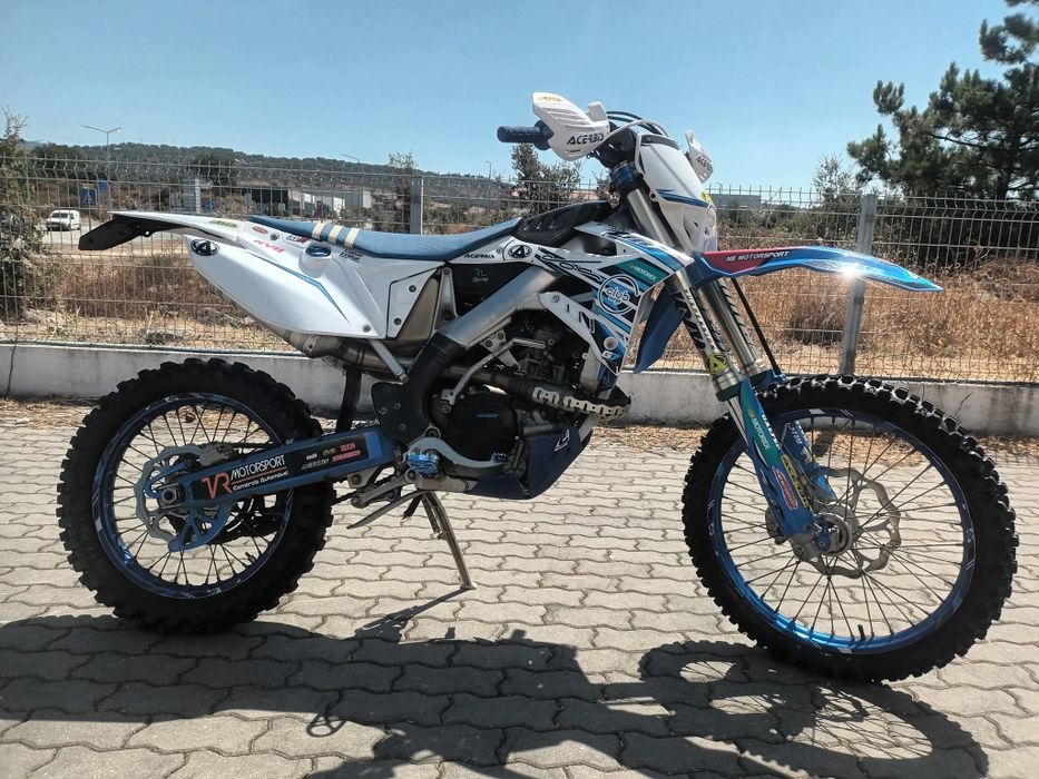VENDO TM MOTO 300 4T Fi 2021