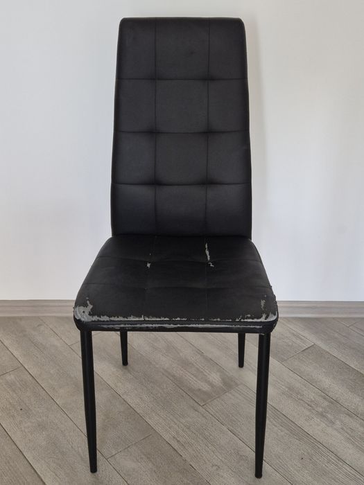 Стілець чорний...