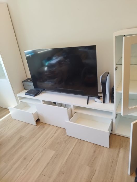 Movel tv besta usado