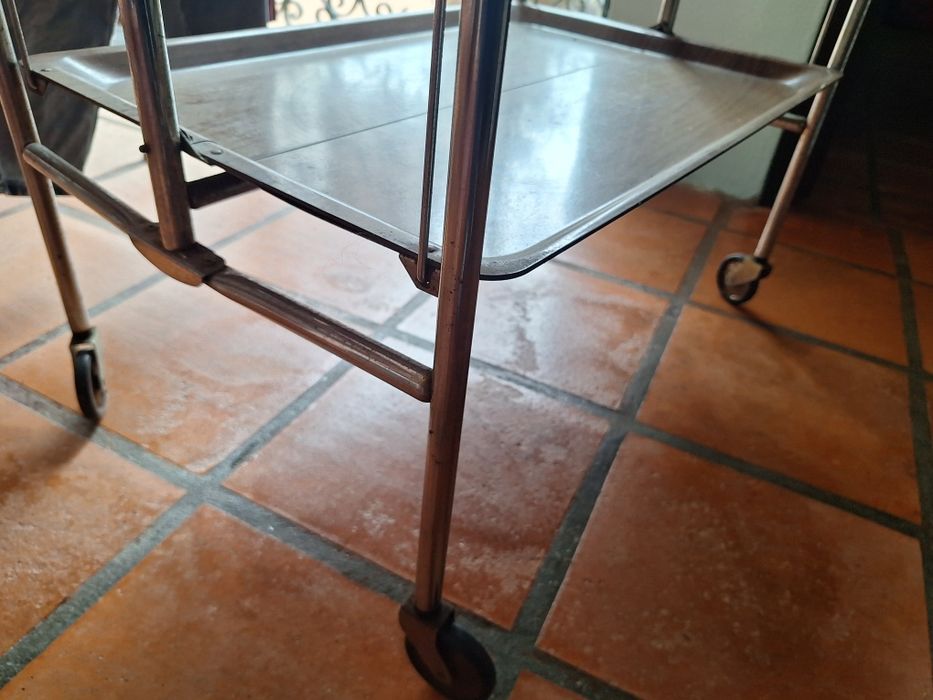 Mesa carrinho de apoio