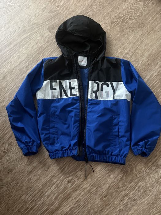 Kurtka wiatrowka 152