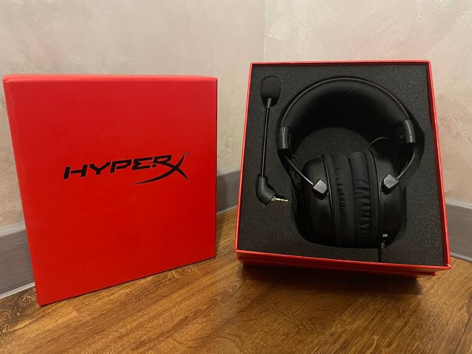 Игровые наушники с микрофоном HyperX Cloud 2