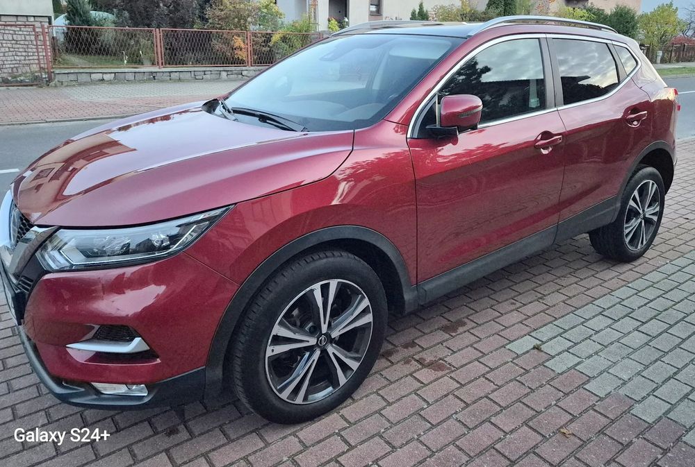 Nissan Qashqai super Nissan, pachnie jeszcze nowością