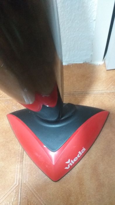 Máquina eléctrica lavar chão vileda