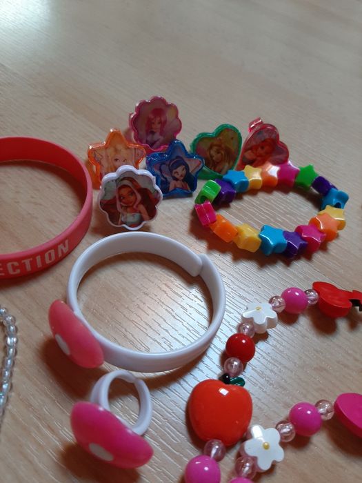 Bijuteria para crianças (preços na descrição)