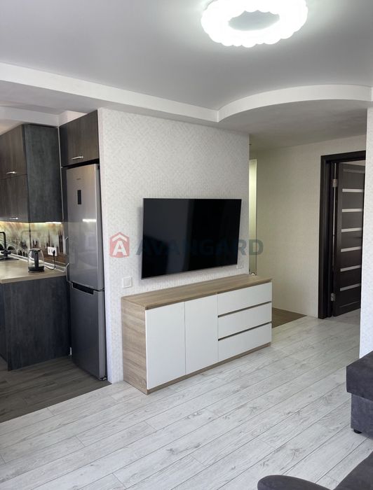 Квартира з капітальним ремонтом у центрі (Є ВІДНОВЛЕННЯ )