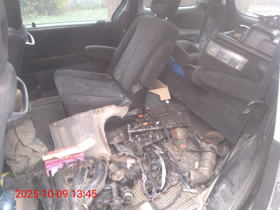 Продам мазду на запчасти