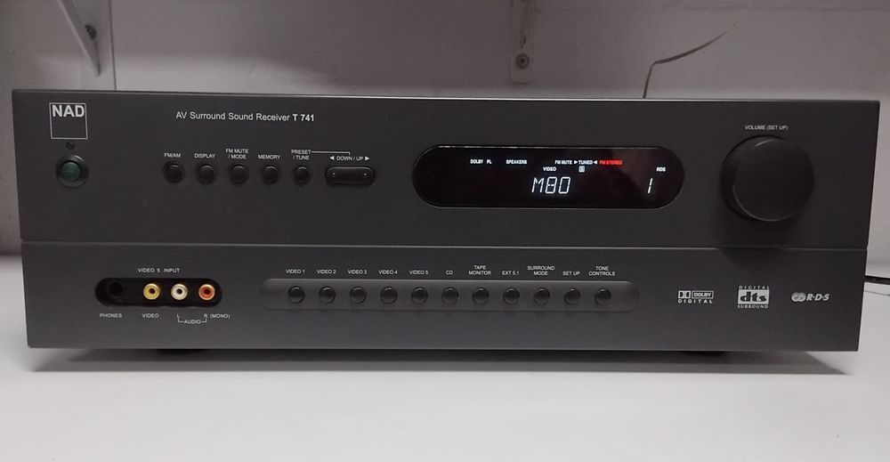 NAD amplificador T741