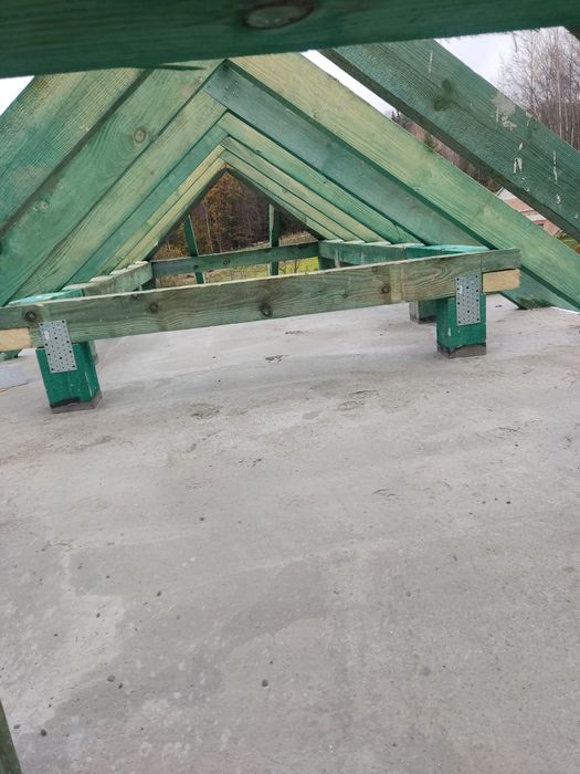 Drzewo budowlane - pozostałości kantówki